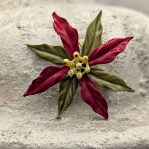 🎁 PIM Piscatelli Brooch Pin Poinsettia red green yellow enamel 1950, vintage